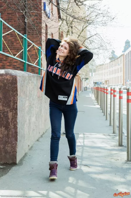 Элегантная Сенсуальность: Фотосет с Estelle